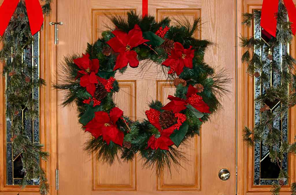 decorar puerta corona navidad