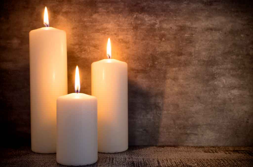 velas encendidas beneficios luz